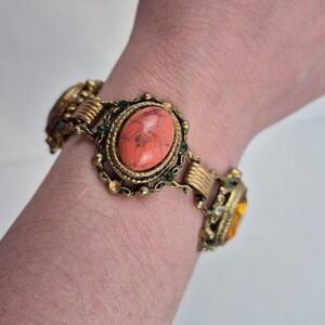 Vtg Lisner Bracelet Size 7 Gold Tone Faux Coral Cabochon Glass Stones Signed